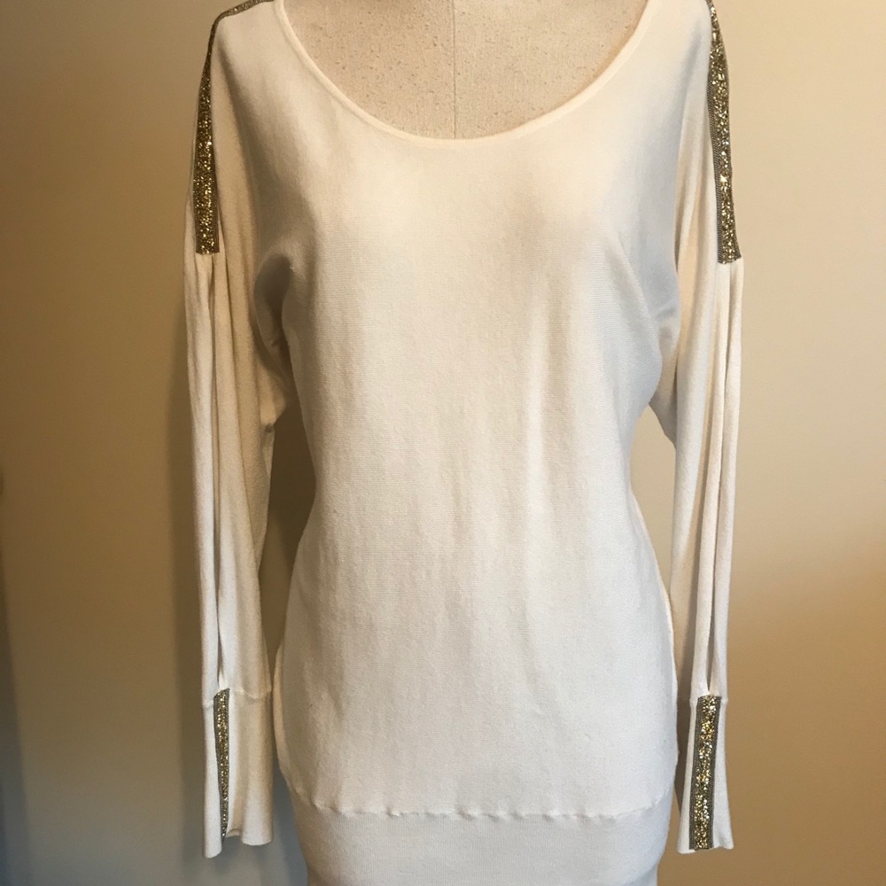 Women’s Thalia Sodi sweater